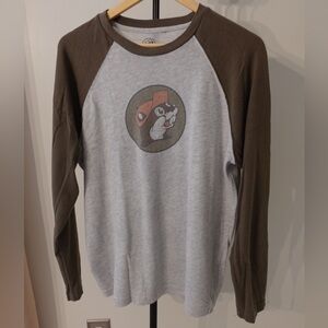 Bucee's Long Sleeves Size L